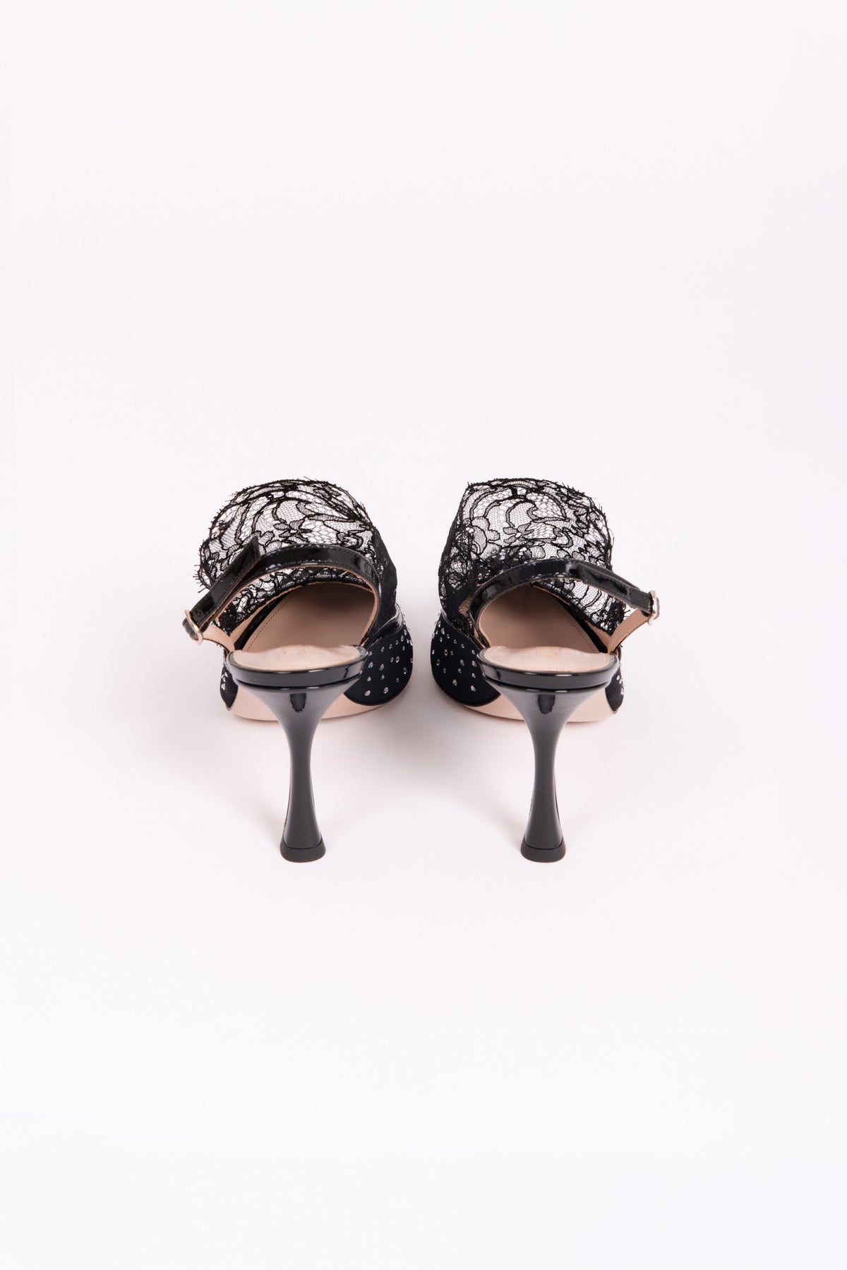 Escarpins Slingblack Madame en noir - Dentelle De Calais Couture Élevée.